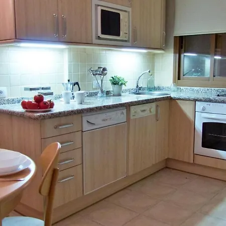 Acogedora En קנדלריה